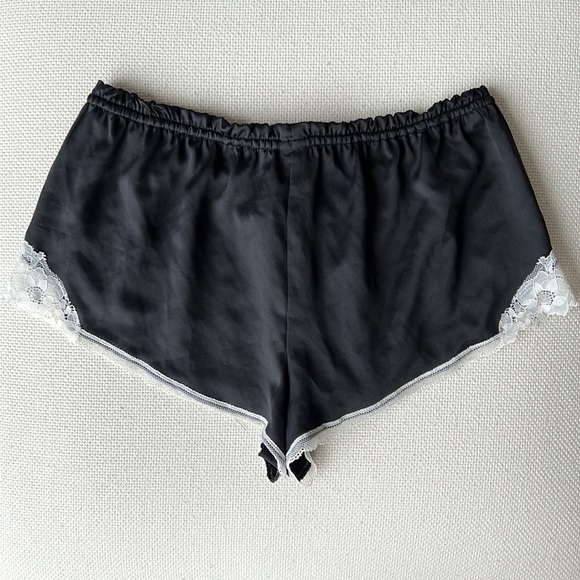 Satin lace cami set black and white - Picture 7 of 9